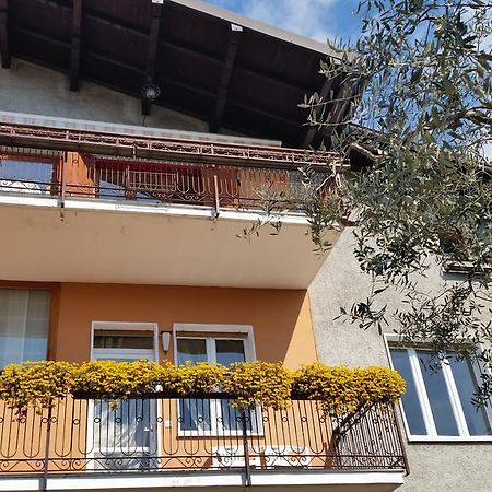 Apartment Iseo Lake Sale Marasino Room photo