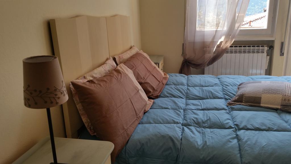 Apartment Iseo Lake Sale Marasino Room photo