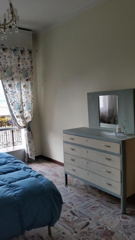 Apartment Iseo Lake Sale Marasino Room photo