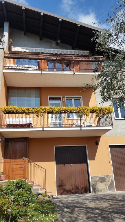 Apartment Iseo Lake Sale Marasino Room photo
