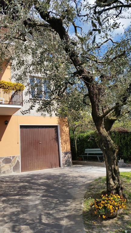 Apartment Iseo Lake Sale Marasino Room photo